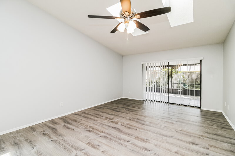 1,975/Mo, 1055 Alpug Ave Oviedo, FL 32765 Living Room View