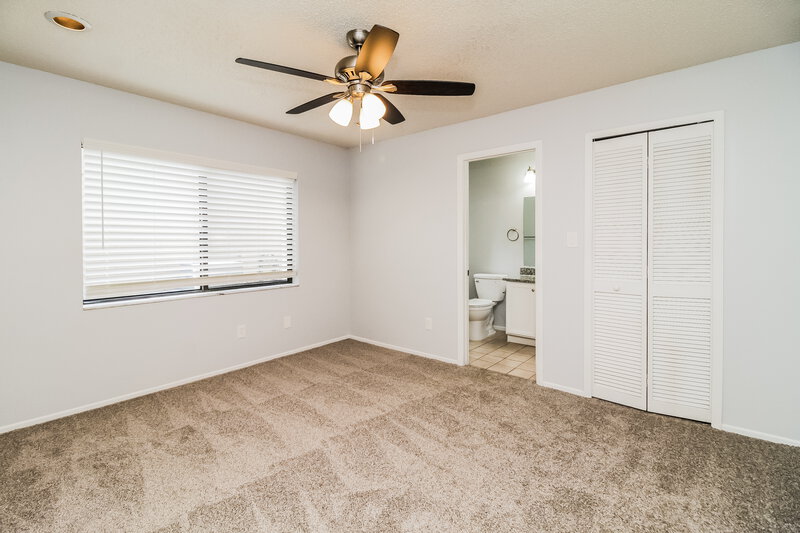 1,975/Mo, 1055 Alpug Ave Oviedo, FL 32765 Main Bedroom View
