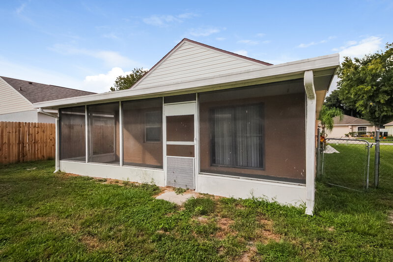 2,810/Mo, 5618 New Cambridge Rd Orlando, FL 32810 Rear View