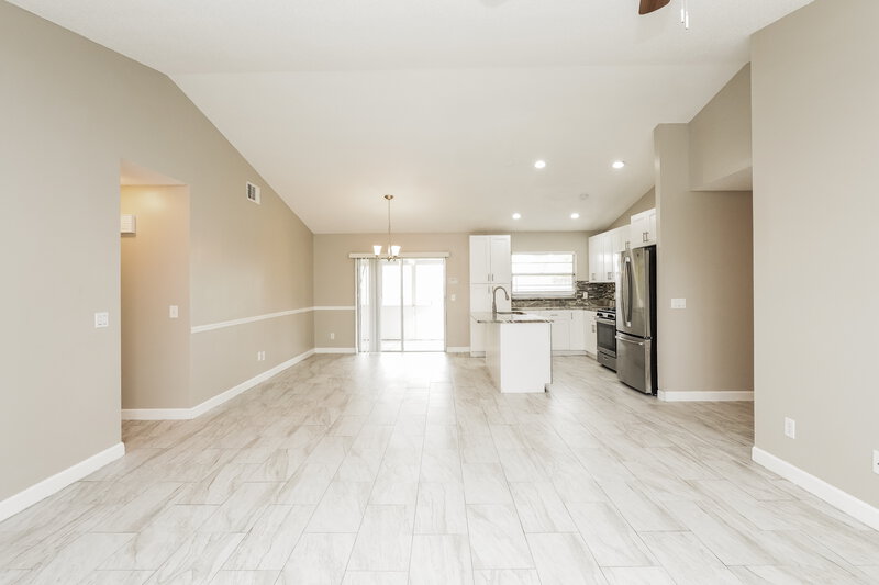 2,685/Mo, 2767 Muscatello St Orlando, FL 32837 Living Room View