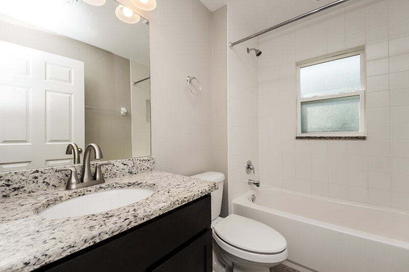 2,175/Mo, 3041 Drema Dr Saint Cloud, FL 34769 Bathroom View