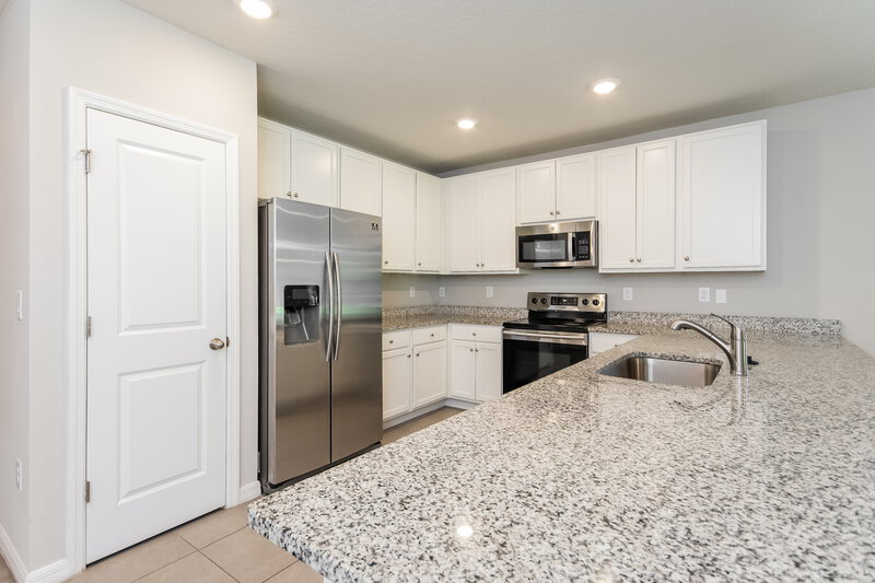 1,955/Mo, 1013 Coatbridge Dr Kissimmee, FL 34758 Kitchen View 2