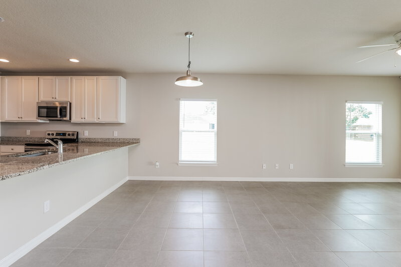 2,590/Mo, 1042 Dudley Dr Kissimmee, FL 34758 Dining Room View 2