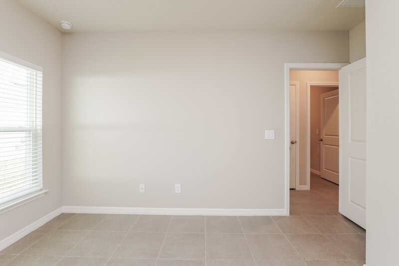 2,590/Mo, 1042 Dudley Dr Kissimmee, FL 34758 Main Bedroom View 2