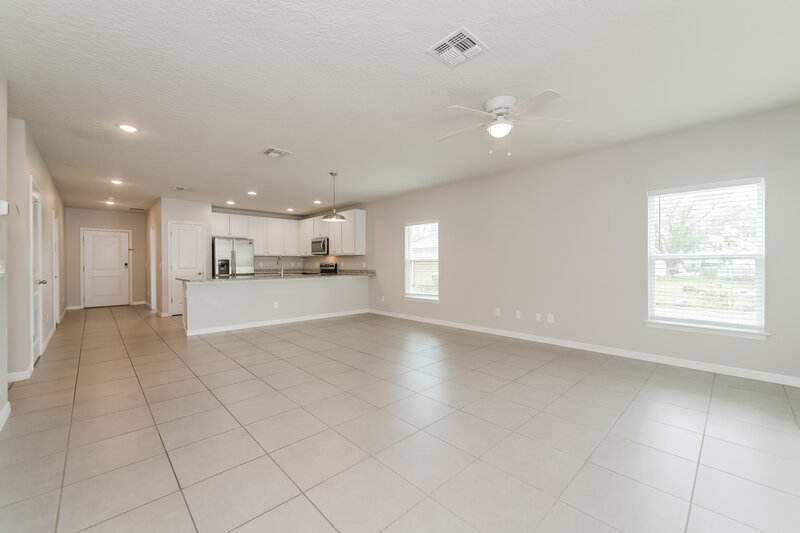 1,945/Mo, 11 Catalina Ct Kissimmee, FL 34758 Living Room View 2