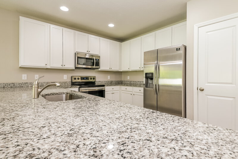 1,895/Mo, 117 Talavera Ln Kissimmee, FL 34758 Kitchen View