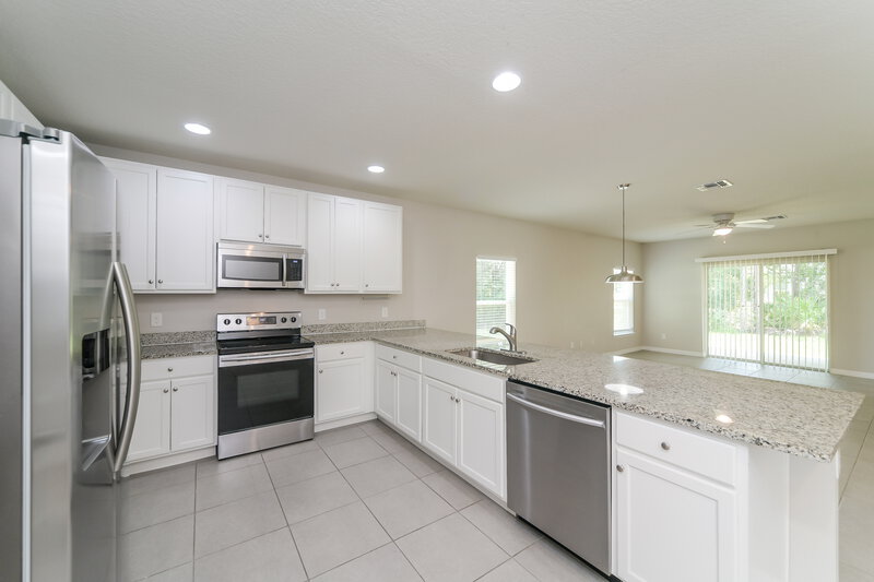 1,830/Mo, 1201 Croydon Cir Kissimmee, FL 34758 Kitchen View