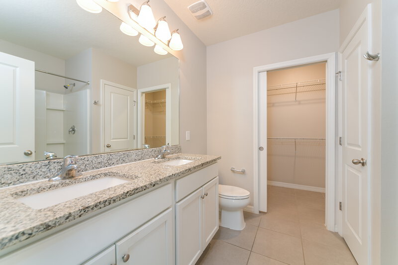 1,830/Mo, 1201 Croydon Cir Kissimmee, FL 34758 Main Bathroom View
