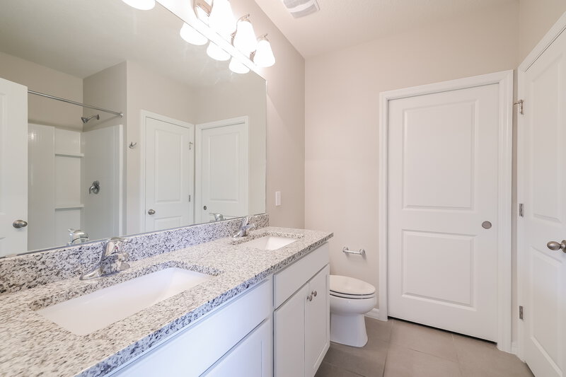 2,880/Mo, 1201 Croydon Cir Kissimmee, FL 34758 Bathroom View