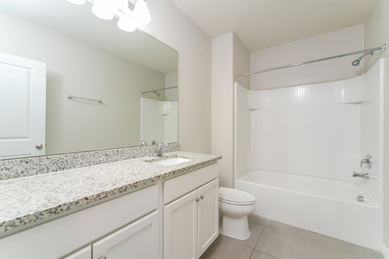 1,830/Mo, 1201 Croydon Cir Kissimmee, FL 34758 Bathroom View