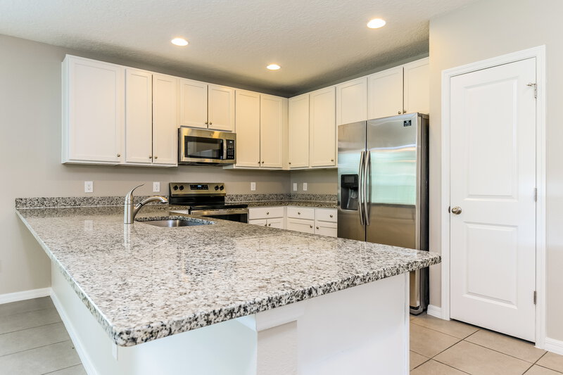 2,380/Mo, 126 Briarcliff Dr Kissimmee, FL 34758 Kitchen View