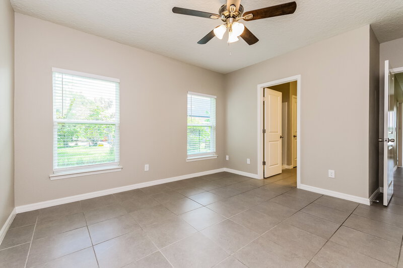 2,380/Mo, 126 Briarcliff Dr Kissimmee, FL 34758 Main Bedroom View
