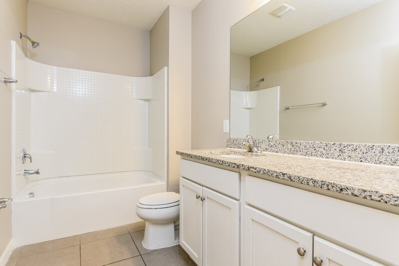 2,380/Mo, 126 Briarcliff Dr Kissimmee, FL 34758 Bathroom View