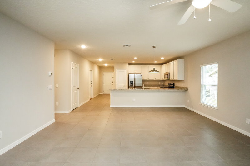 1,765/Mo, 18 Peterlee Ct Kissimmee, FL 34758 Living Room View 2