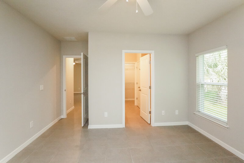 1,765/Mo, 18 Peterlee Ct Kissimmee, FL 34758 Main Bedroom View