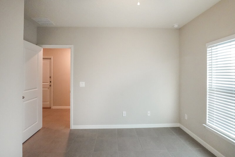 1,765/Mo, 18 Peterlee Ct Kissimmee, FL 34758 Bedroom View 2