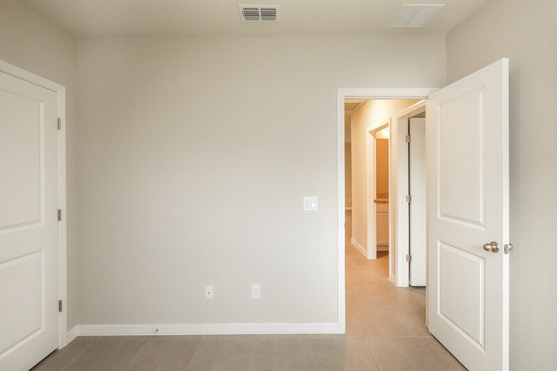 1,765/Mo, 18 Peterlee Ct Kissimmee, FL 34758 Bedroom View 3