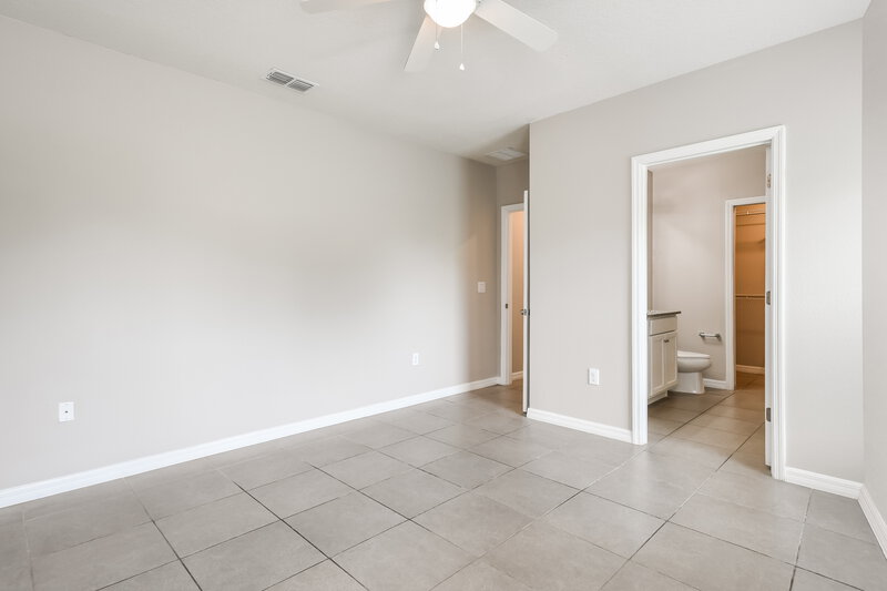 2,030/Mo, 1851 Superior Ct Poinciana, FL 34759 Main Bedroom View 2