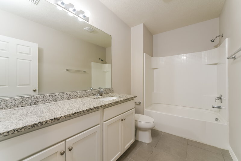 1,800/Mo, 1851 Superior Ct Poinciana, FL 34759 Bathroom View