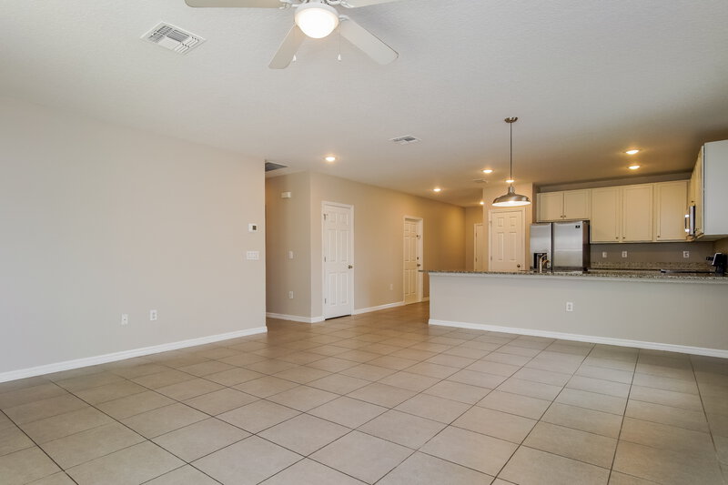 1,680/Mo, 325 Salmon Ct Poinciana, FL 34759 Living Room View 2