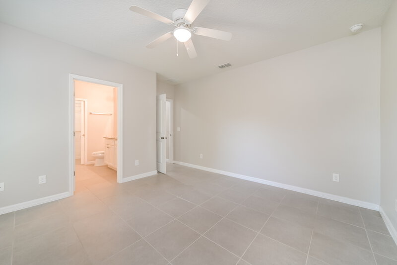 1,795/Mo, 326 Caldbeck Way Poinciana, FL 34758 Main Bedroom View 2