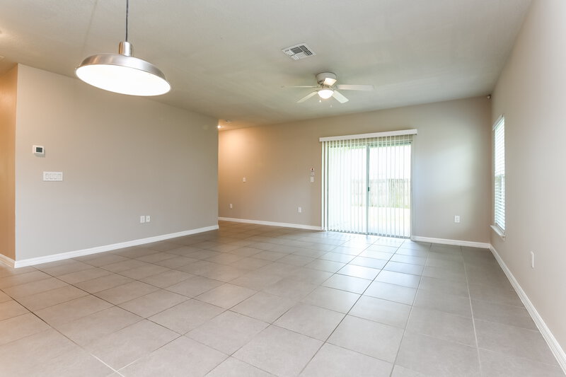 1,765/Mo, 326 Montgomery Ct Kissimmee, FL 34758 Dining Room View