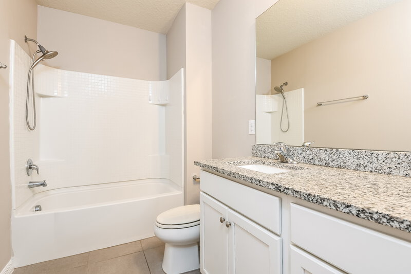 1,765/Mo, 326 Montgomery Ct Kissimmee, FL 34758 Bathroom View