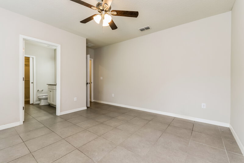 1,710/Mo, 348 Colony Ct Kissimmee, FL 34758 Main Bedroom View 2
