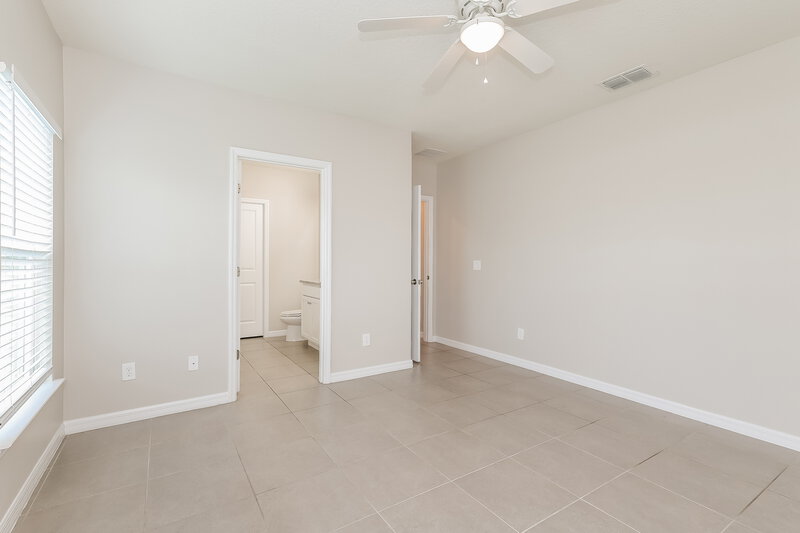 2,035/Mo, 41 Coventry Ct Kissimmee, FL 34758 Main Bedroom View 2