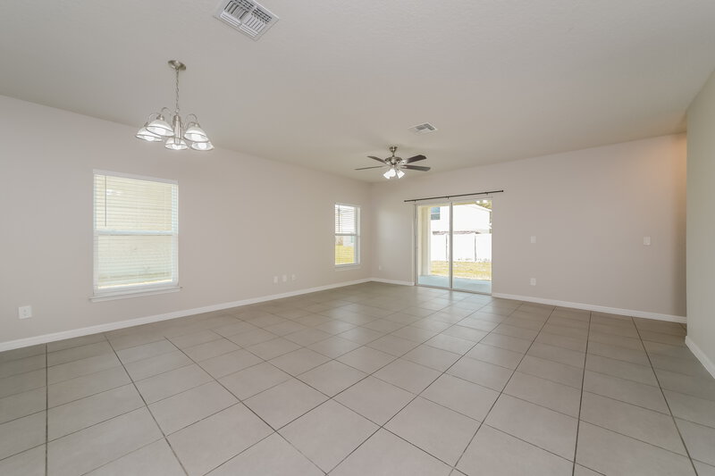 1,800/Mo, 651 Mercado Ct Kissimmee, FL 34758 Dining Room View 2