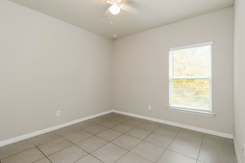 1,650/Mo, 670 Basingstoke Ct Kissimmee, FL 34758 Bedroom View 2