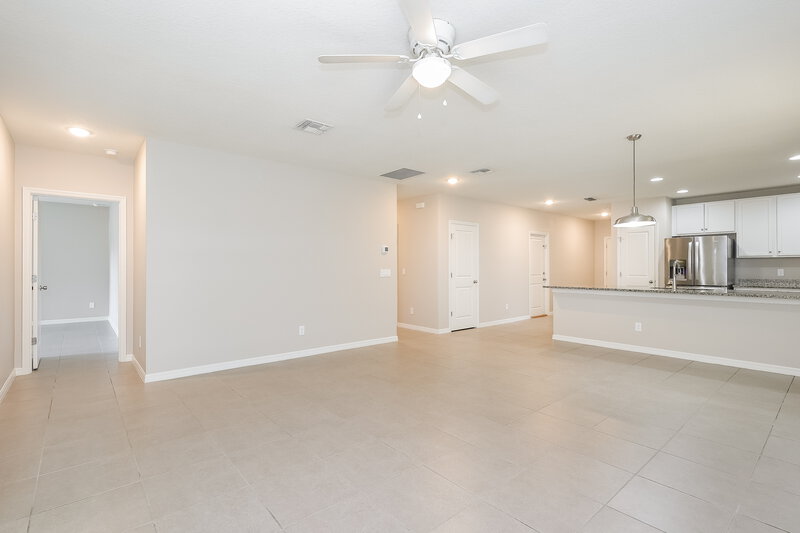 2,030/Mo, 830 Hazel Grove Ct Kissimmee, FL 34758 Living Room View