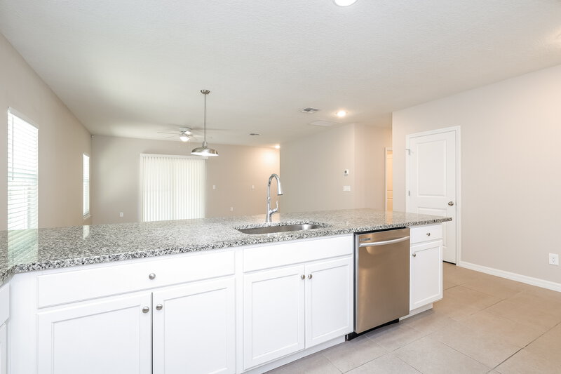 2,030/Mo, 830 Hazel Grove Ct Kissimmee, FL 34758 Kitchen View 2