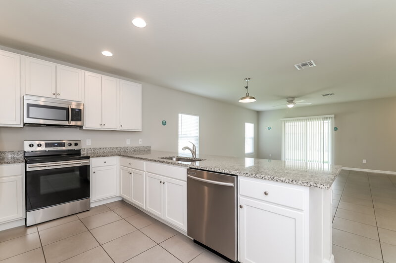 2,185/Mo, 850 San Jose Ct Kissimmee, FL 34758 Kitchen View 2