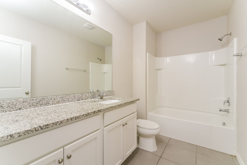 1,855/Mo, 850 San Jose Ct Kissimmee, FL 34758 Bathroom View