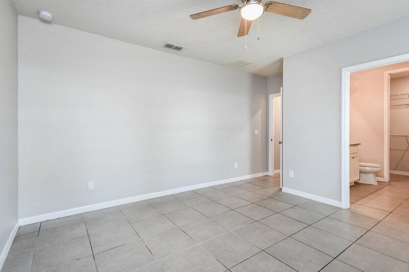 1,915/Mo, 859 Pisa Ln Kissimmee, FL 34758 Main Bedroom View 2