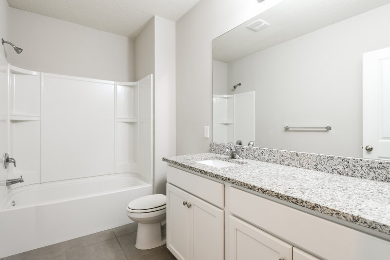 1,825/Mo, 903 Dartmouth Ct Kissimmee, FL 34758 Bathroom View