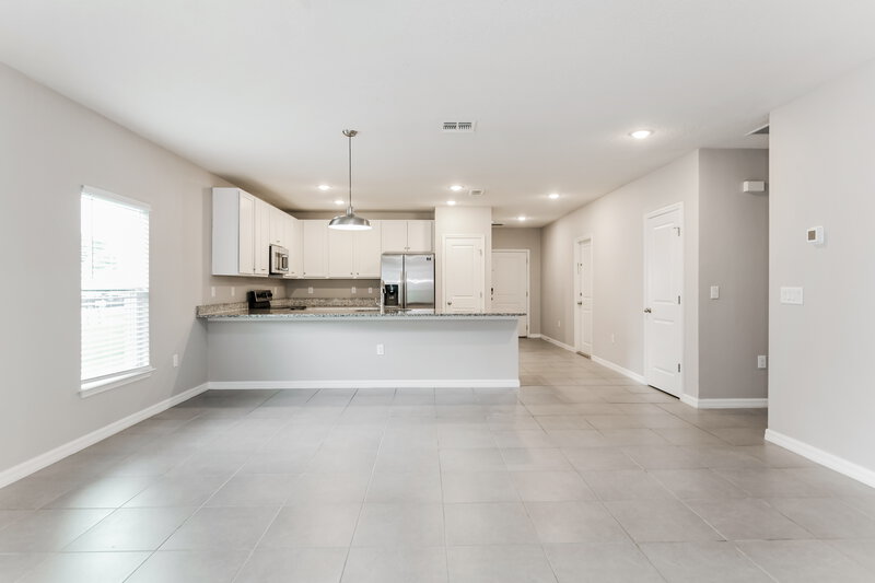 2,840/Mo, 911 Alsace Dr Kissimmee, FL 34759 Living Room View 2