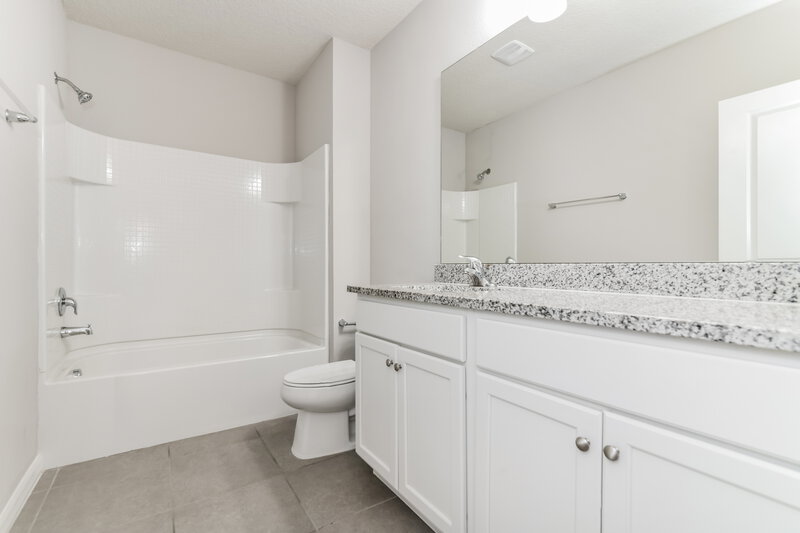 2,840/Mo, 911 Alsace Dr Kissimmee, FL 34759 Bathroom View
