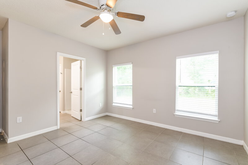 1,715/Mo, 956 Louvre Ct Kissimmee, FL 34759 Main Bedroom View