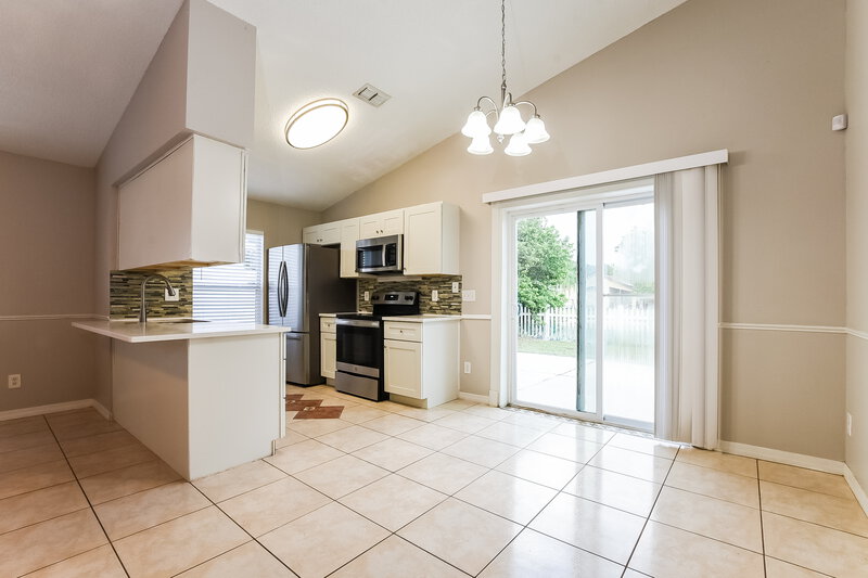2,675/Mo, 13710 Glasser Ave Orlando, FL 32826 Breakfast Nook View