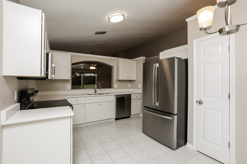 2,210/Mo, 1650 Riveredge Rd Oviedo, FL 32766 Kitchen View