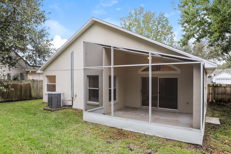 2,210/Mo, 1650 Riveredge Rd Oviedo, FL 32766 Rear View