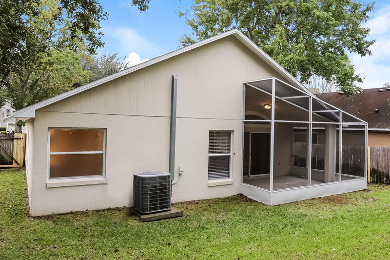 2,210/Mo, 1650 Riveredge Rd Oviedo, FL 32766 Rear View 2