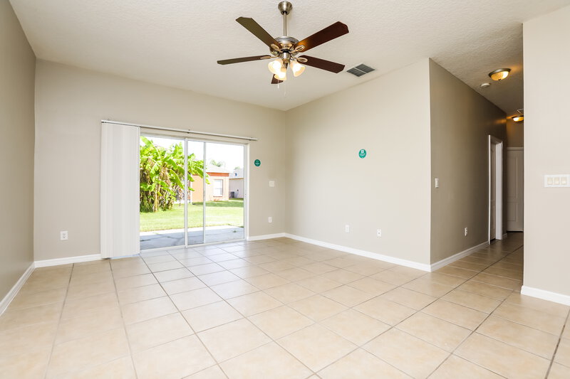 2,285/Mo, 508 Key Haven Dr Sanford, FL 32771 Living Room View