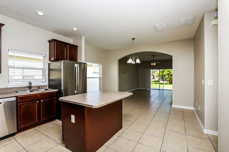 2,285/Mo, 508 Key Haven Dr Sanford, FL 32771 Kitchen View