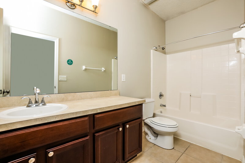 2,285/Mo, 508 Key Haven Dr Sanford, FL 32771 Bathroom View