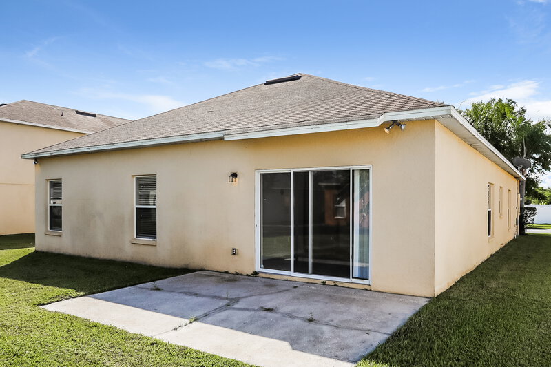 2,285/Mo, 508 Key Haven Dr Sanford, FL 32771 Rear View