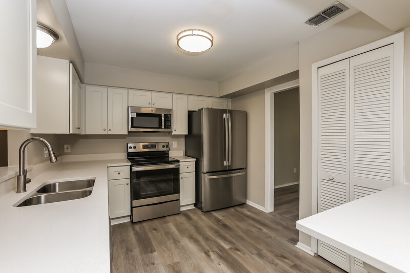 2,205/Mo, 444 Spinnaker Dr Orlando, FL 32835 Misc View 4