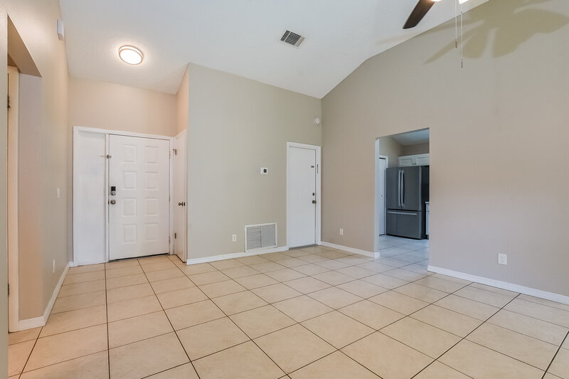 2,215/Mo, 725 Meadowside Ct Orlando, FL 32825 Living Room View